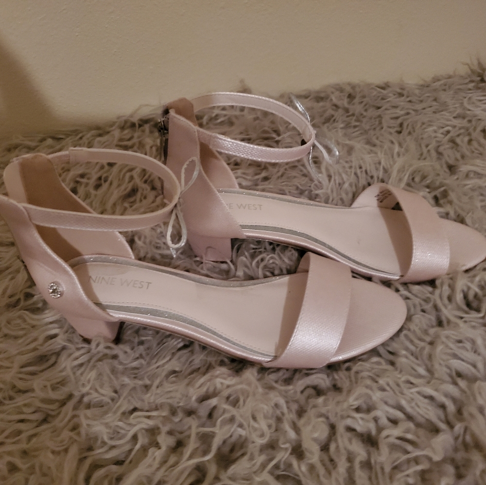 Shoes - Picture 3 of 3
